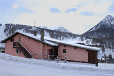 Le chalet l'Acinos vue de dos